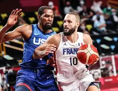 Scout巅峰对决，蒂姆与60激战巴塞罗那分钟，出色防守胜负难料！